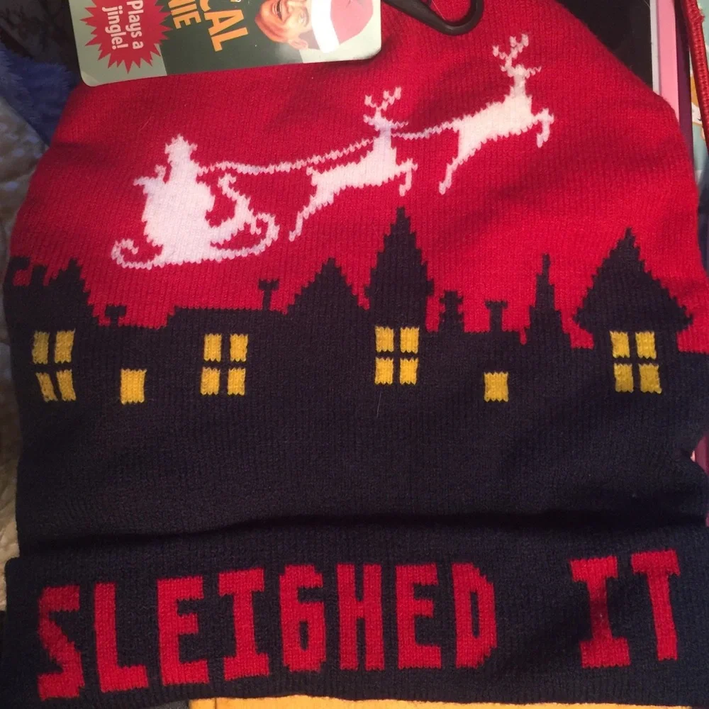 💘Wembley “Sleighed it” Musical Beanie🦌🎅🌃🕯🎶🔔